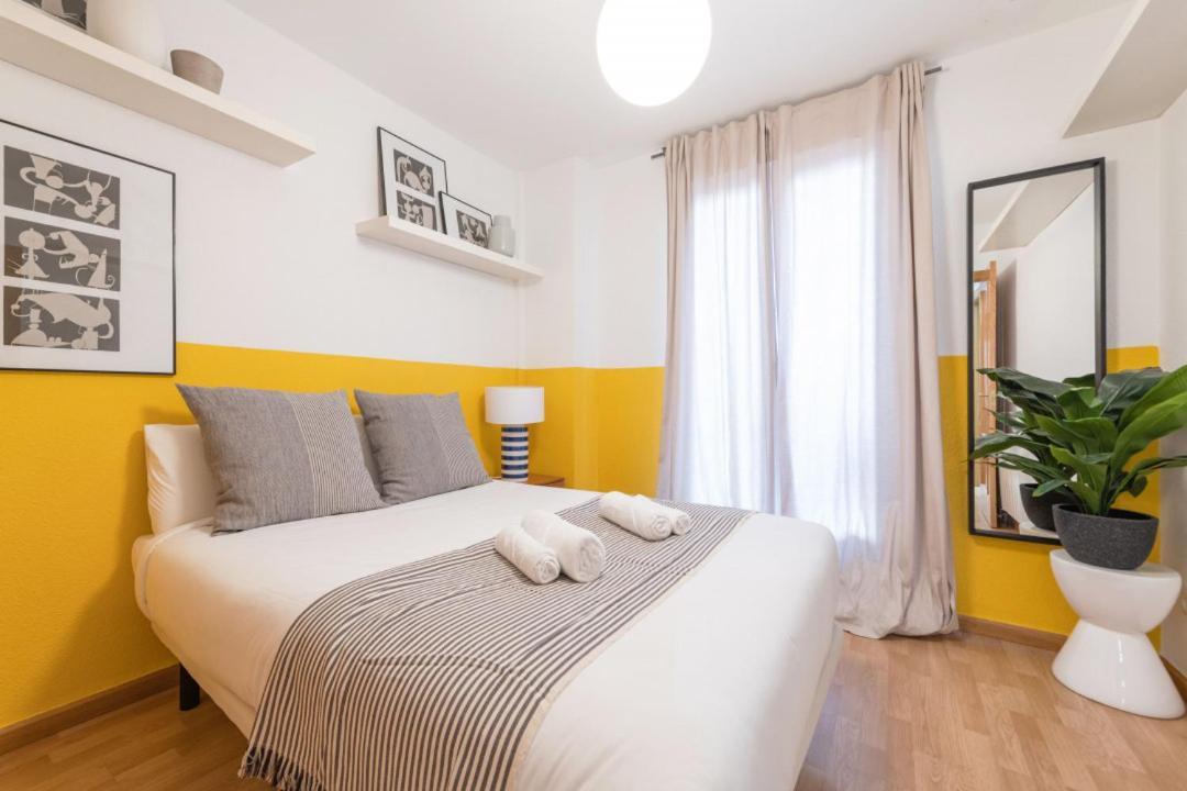 2 Bedrooms 2 Bathrooms Furnished - Malasana Apartment Madrid